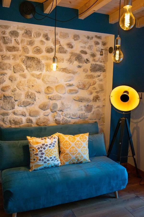 Appartement Atypique Au Coeur Des Alpes Barraux Exteriör bild