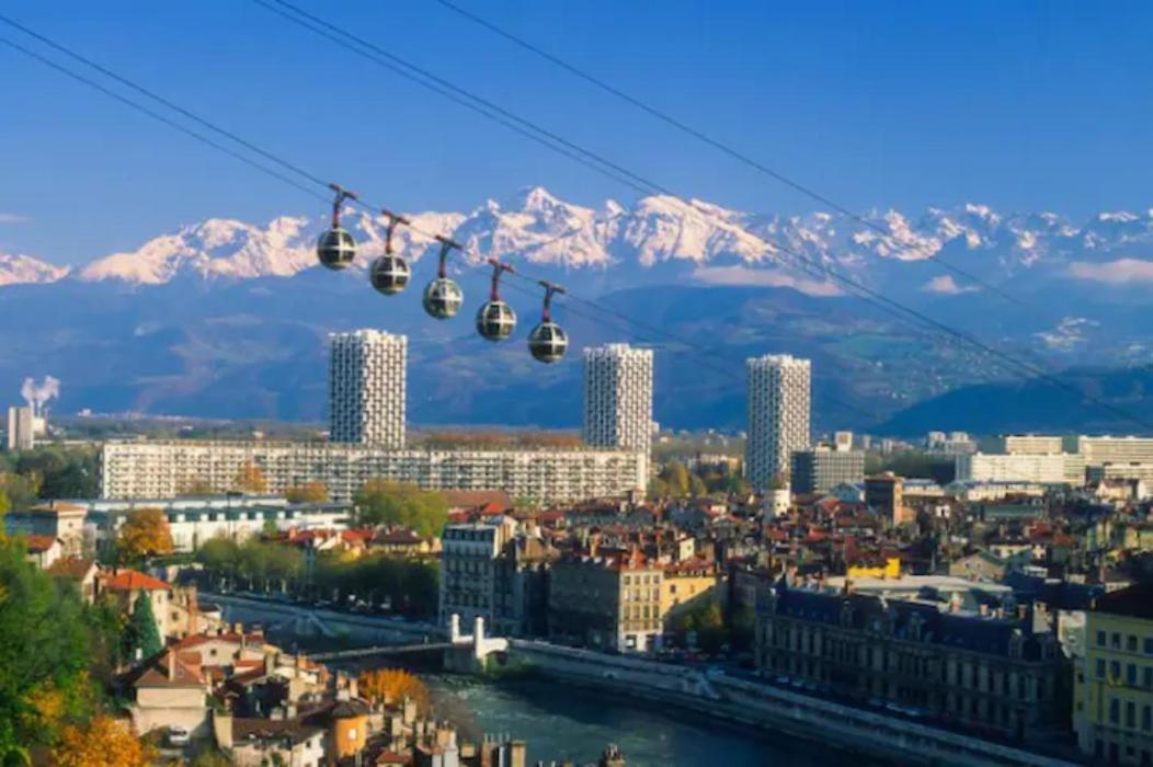 Appartement Atypique Au Coeur Des Alpes Barraux Exteriör bild